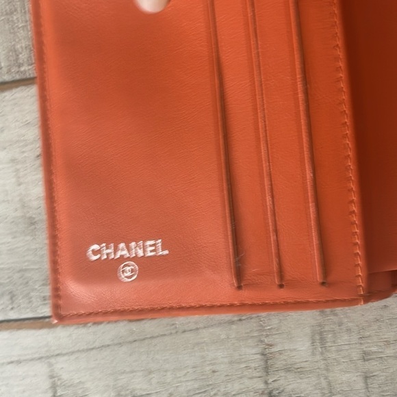 Chanel Wallet - Picture 7 of 15